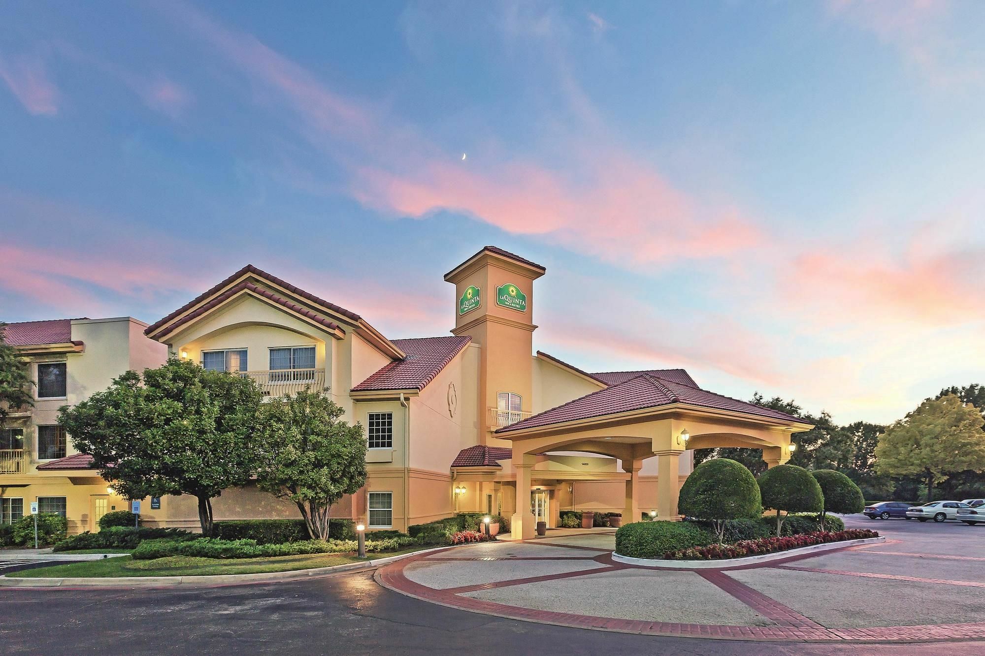 La Quinta By Wyndham Dallas - Addison Galleria Exterior foto